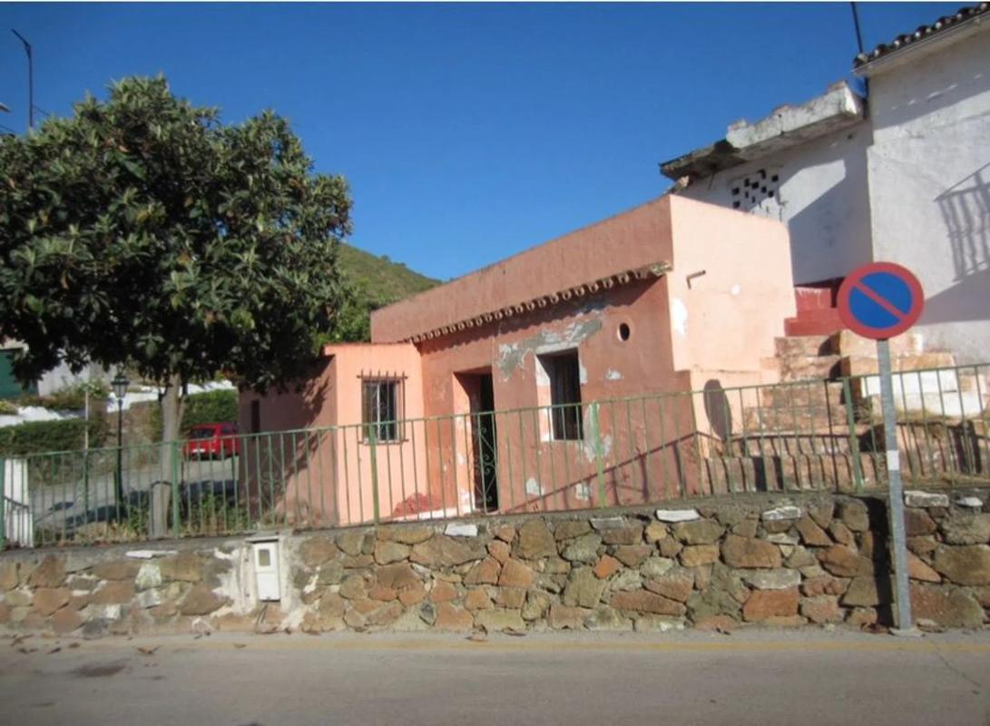 Terreno en venta en Benahavís, Malaga photo 1