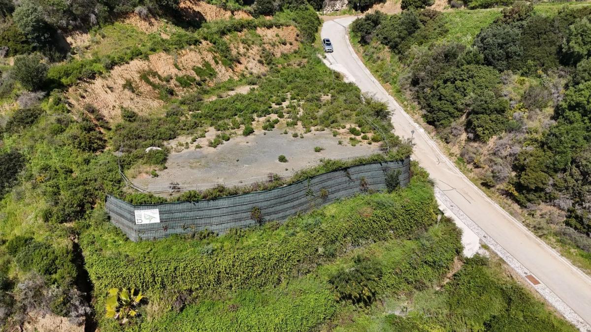 Terreno en venta en Benahavís, Malaga photo 2