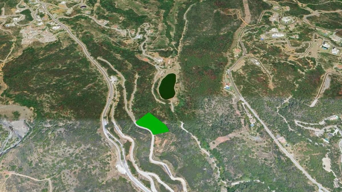 Land for sale in Benahavís, Malaga photo 1