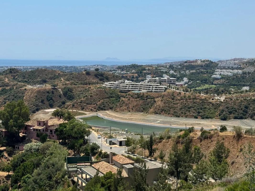 Terreno en venta en Benahavís, Malaga photo 2