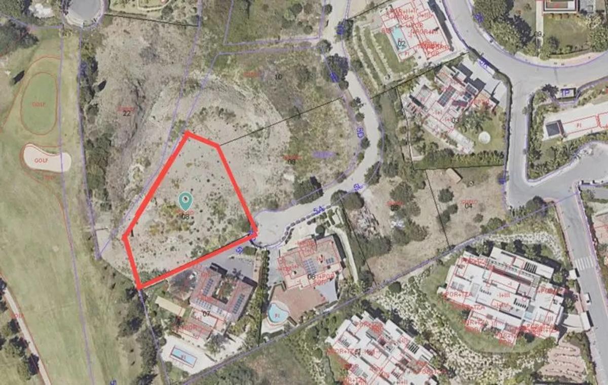 Terreno en venta en Benahavís, Malaga photo 1