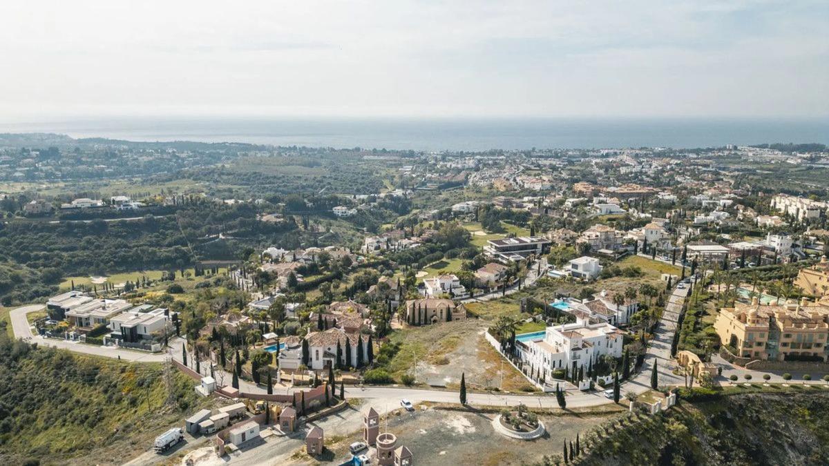 Terreno en venta en Benahavís, Malaga photo 5