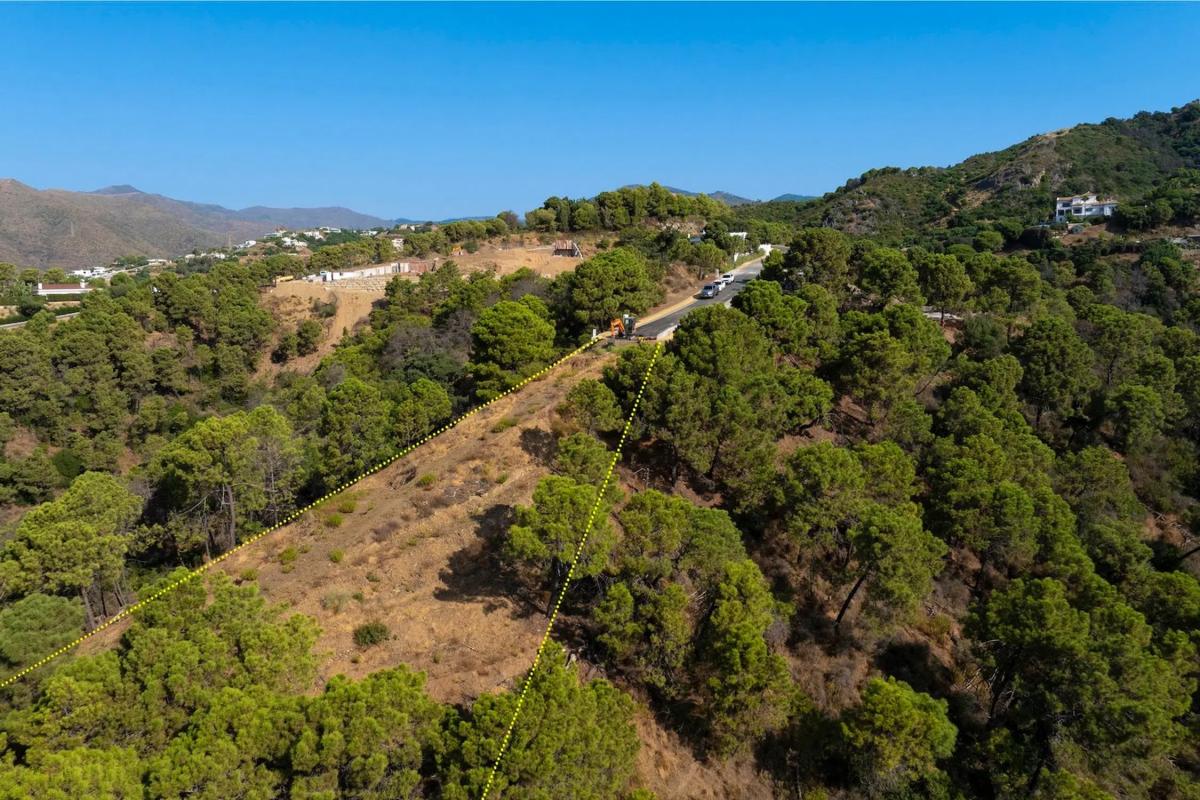 Land for sale in Benahavís, Malaga photo 5