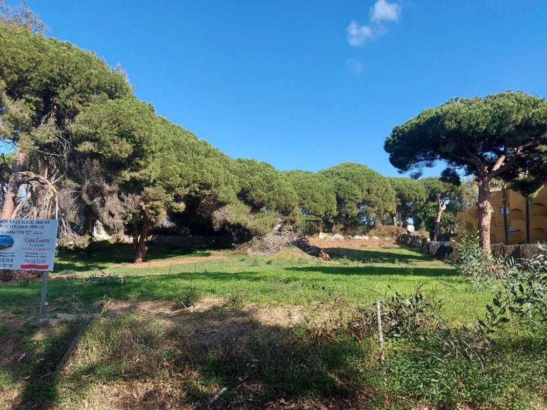 Terreno en venta en Marbella, Malaga photo 2