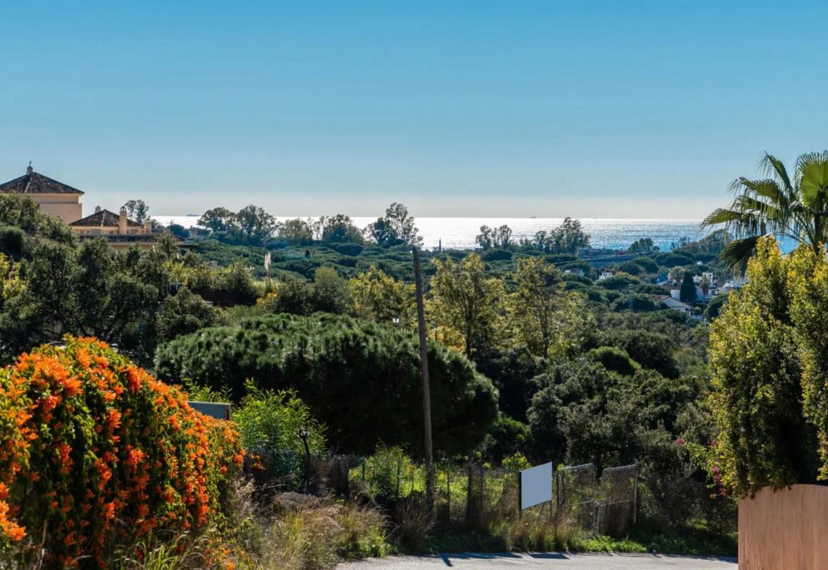 Działka na sprzedaż w Marbella, Malaga photo 2