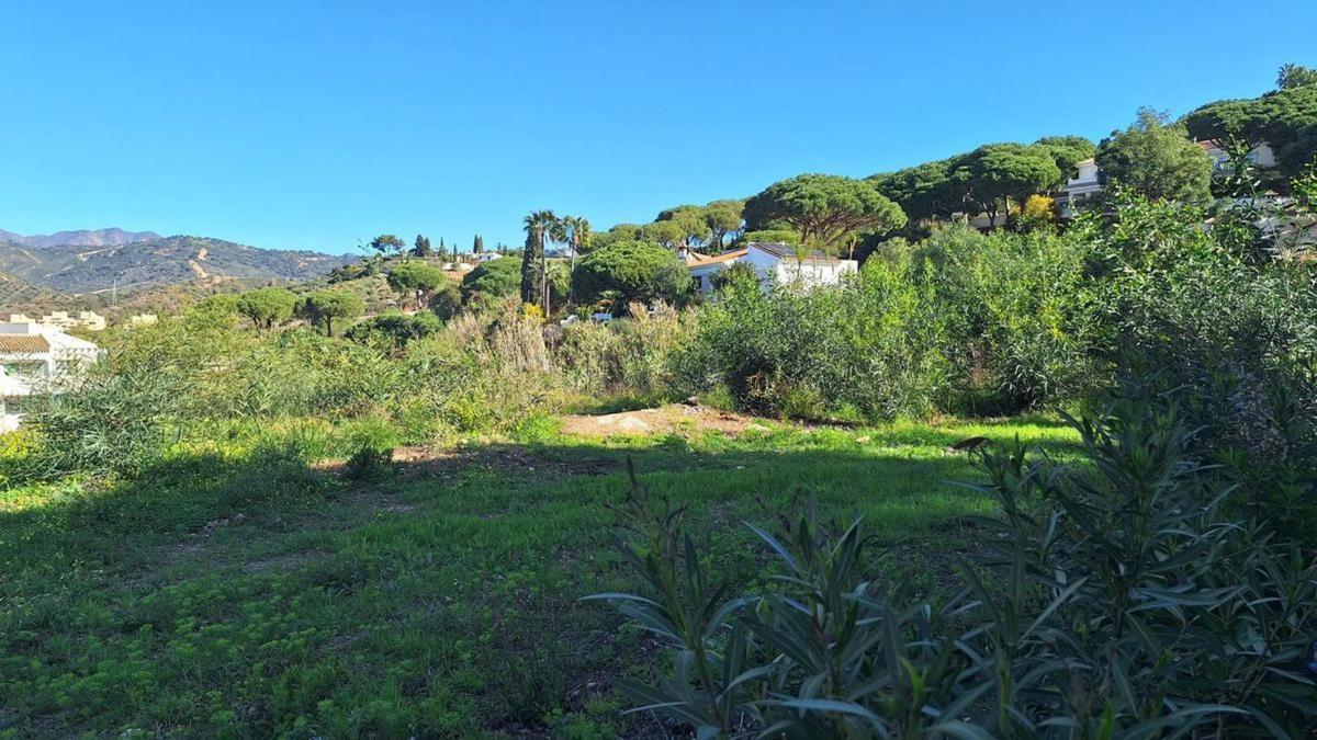 Działka na sprzedaż w Marbella, Malaga photo 4