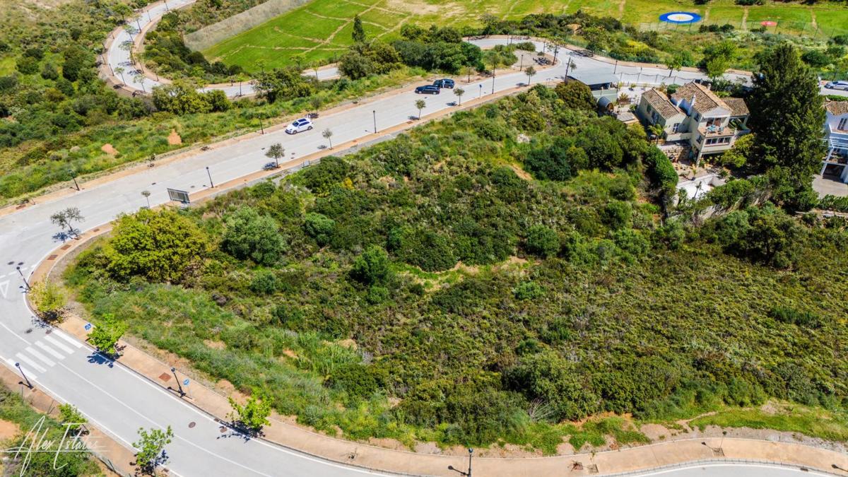 Terreno en venta en Marbella, Malaga photo 3