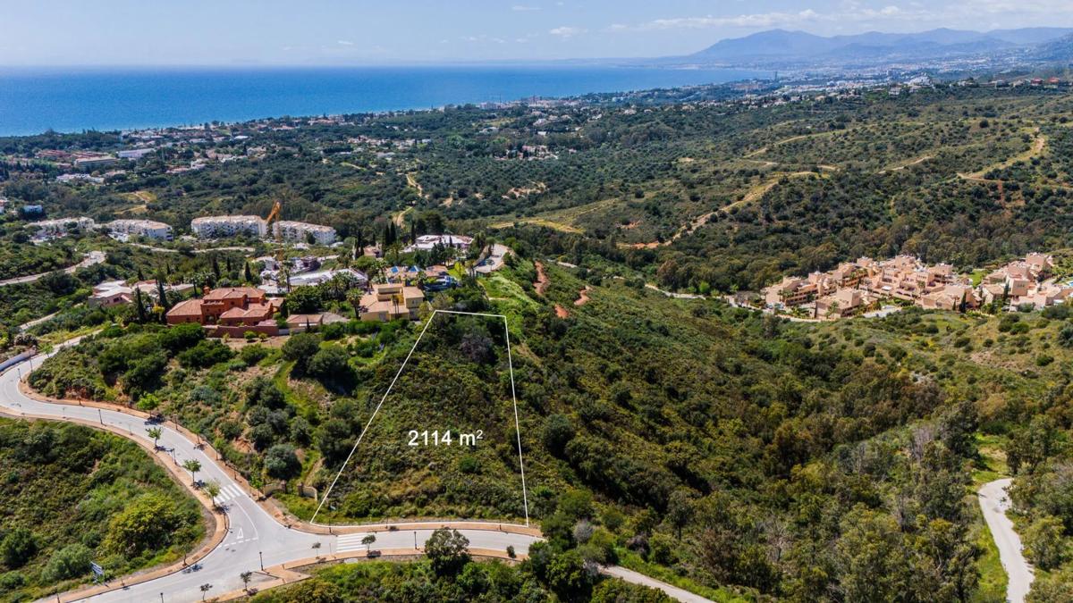 Terreno en venta en Marbella, Malaga photo 2