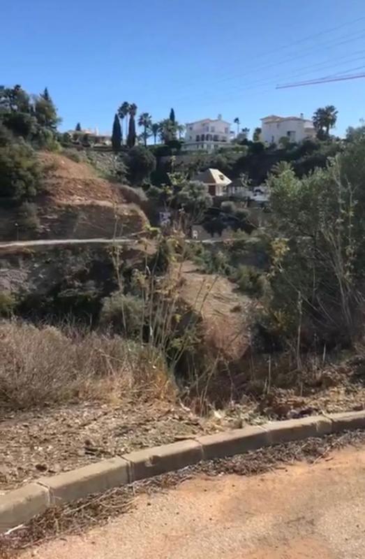 Terreno en venta en Marbella, Malaga photo 3