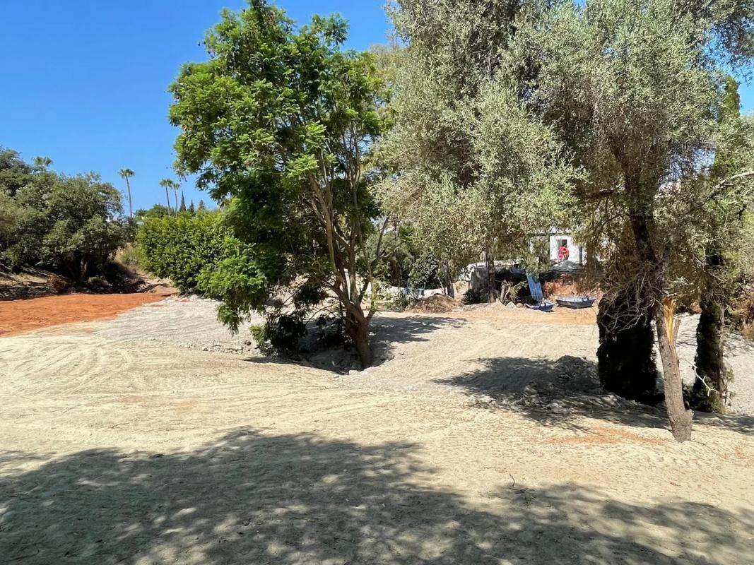 Terreno en venta en Marbella, Malaga photo 1