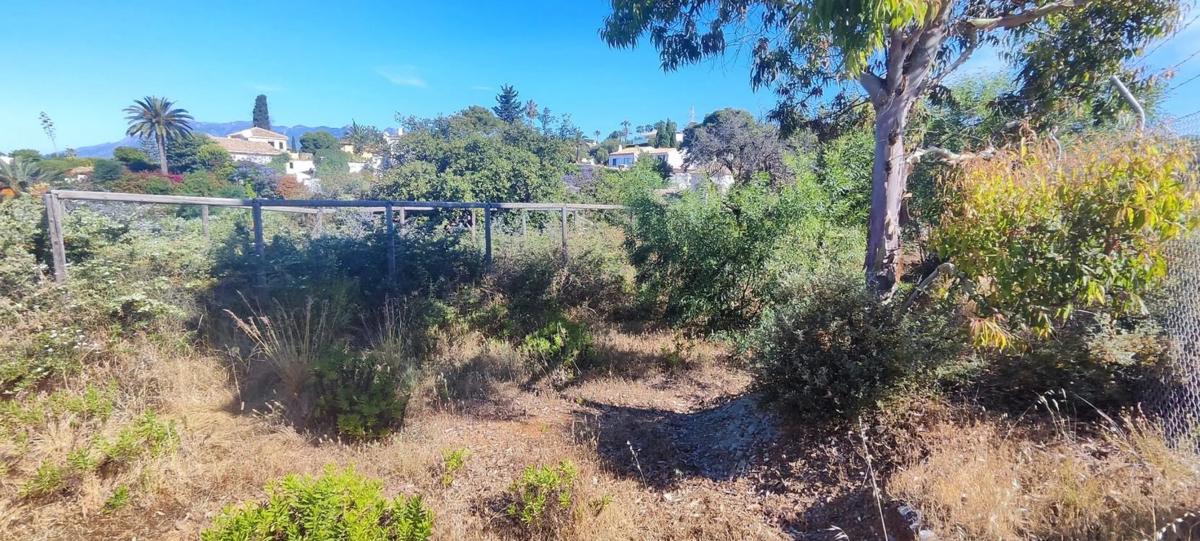 Terreno en venta en Marbella, Malaga photo 1