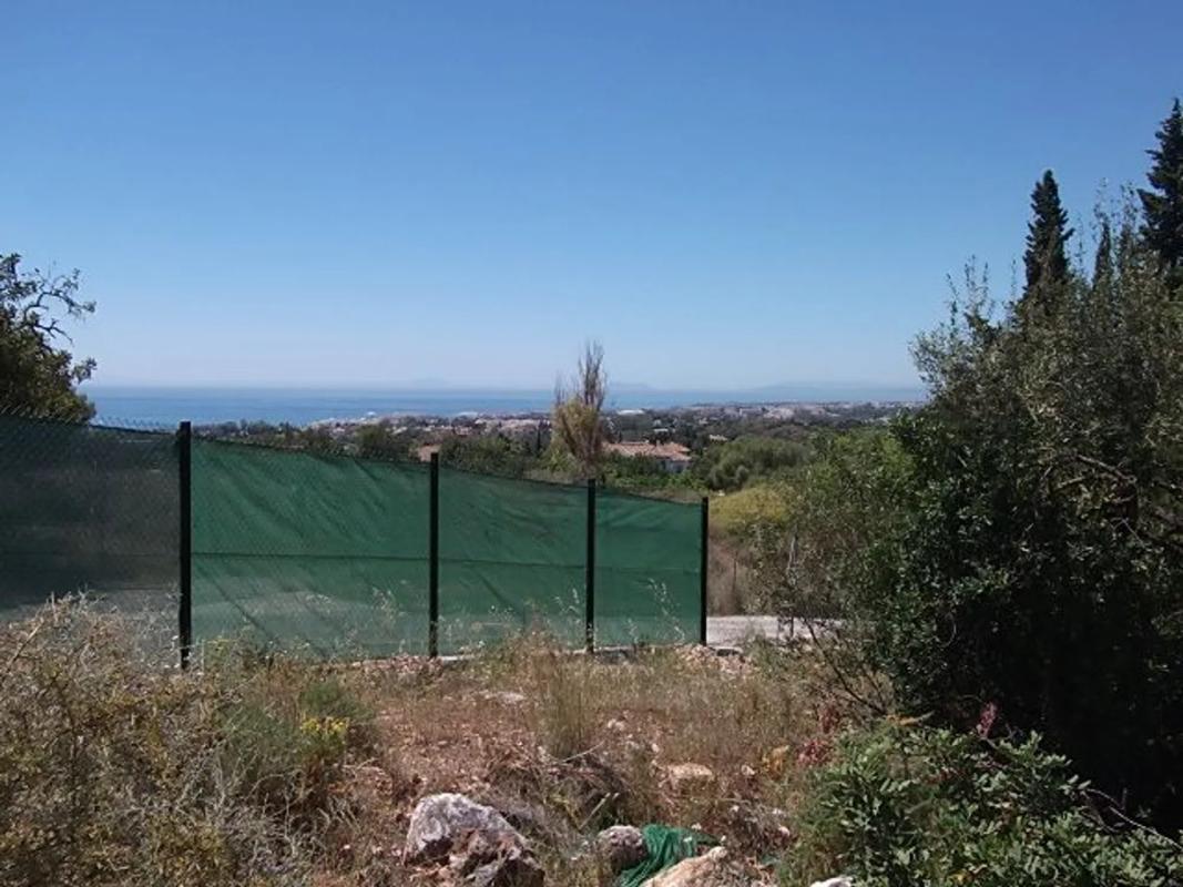 Terreno en venta en Marbella, Malaga photo 2