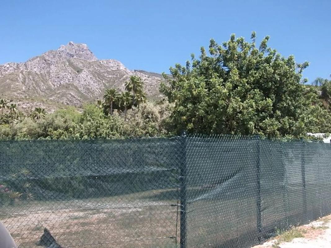 Terreno en venta en Marbella, Malaga photo 3
