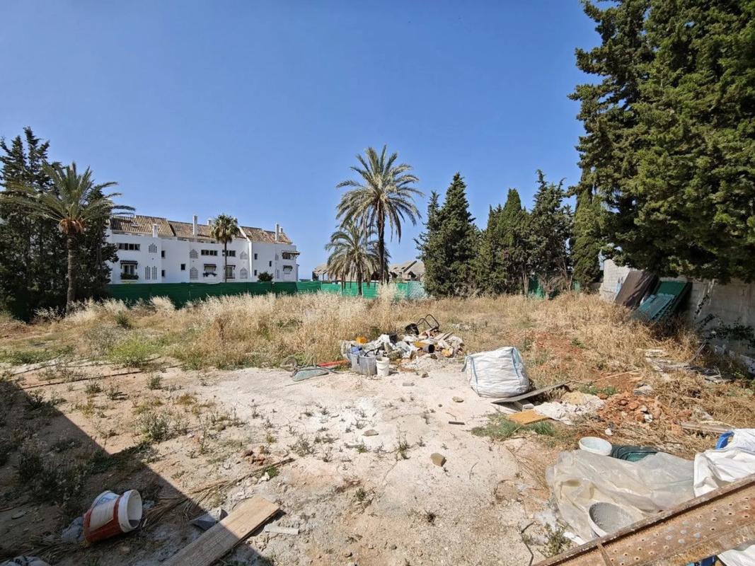 Terreno en venta en Marbella, Malaga photo 2
