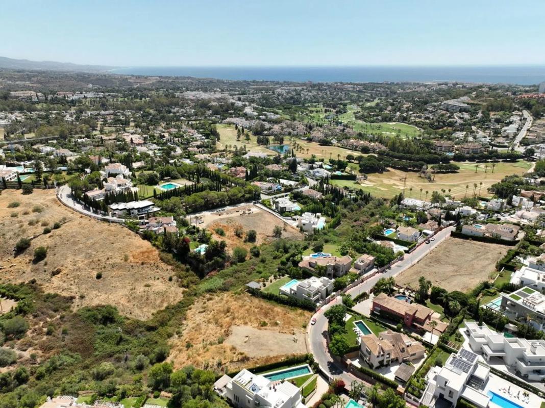 Terreno en venta en Marbella, Malaga photo 3