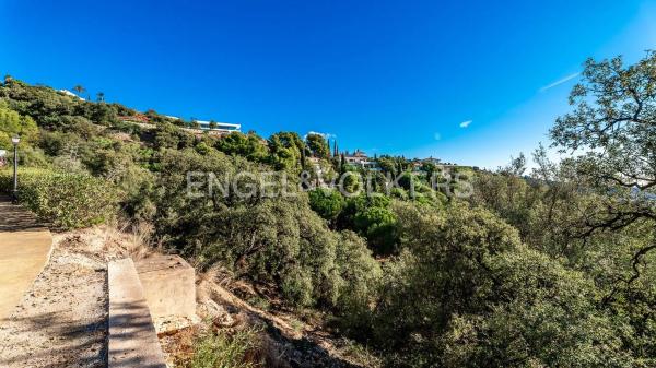 Terreno en carretera de Lomas de Marbella thumbnail 1