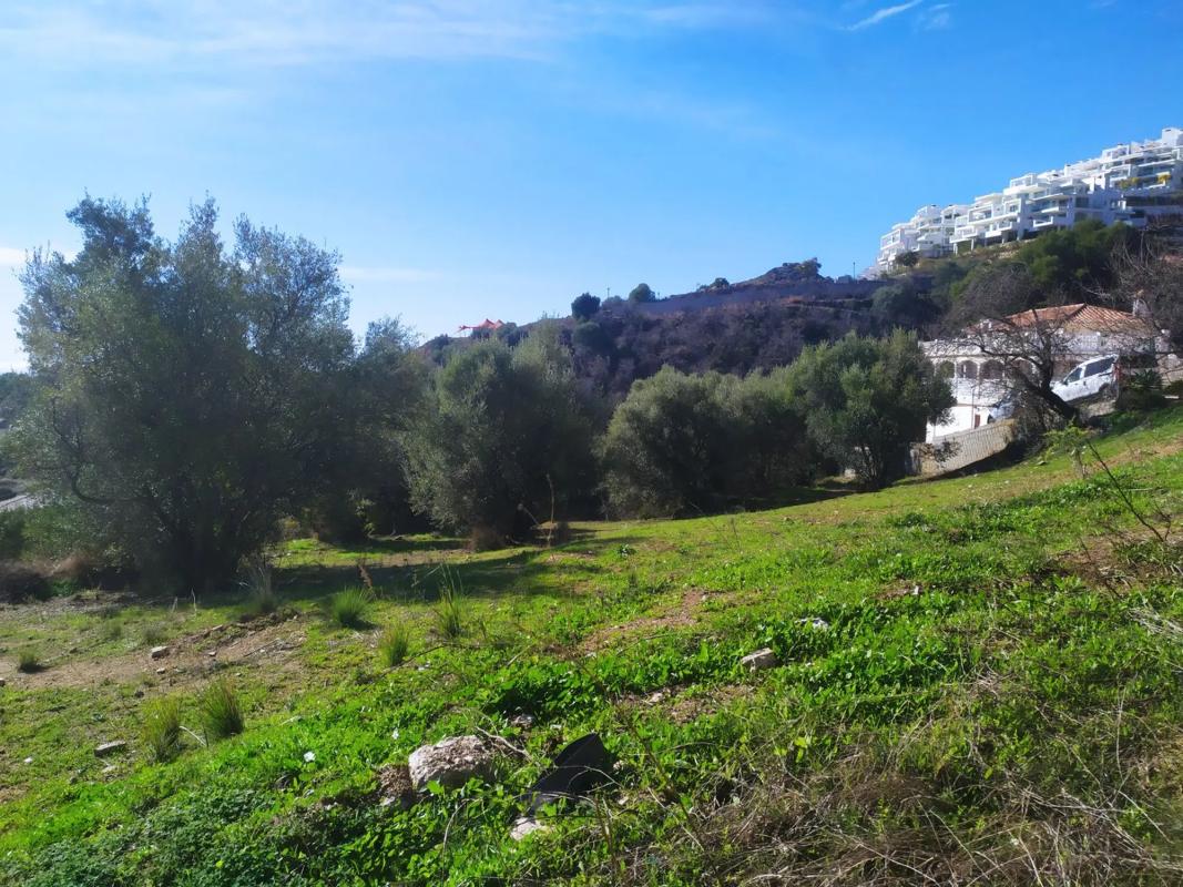 Land for sale in Ojén, Malaga photo 1