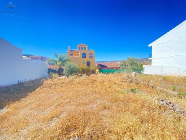Terreno en Alcaucín photo 2