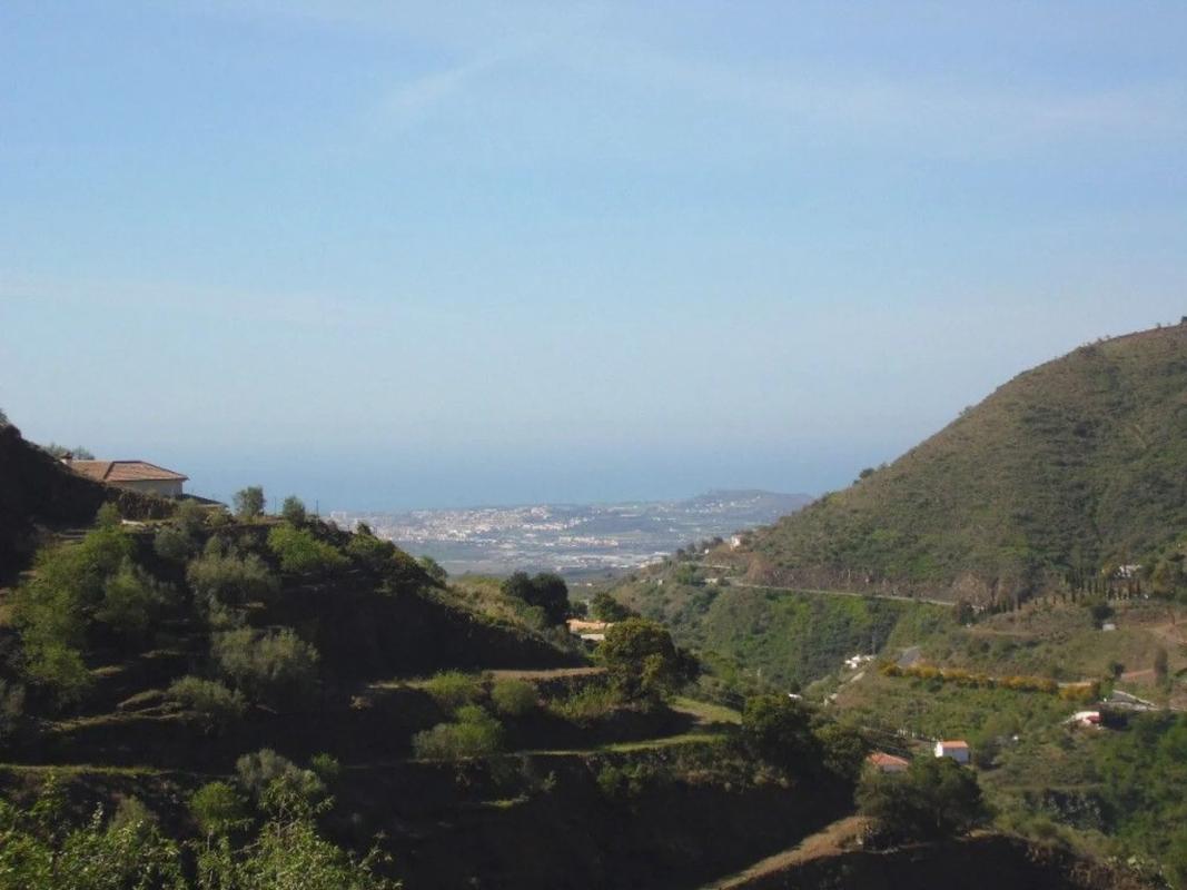 Terreno en venta en Arenas, Malaga photo 1