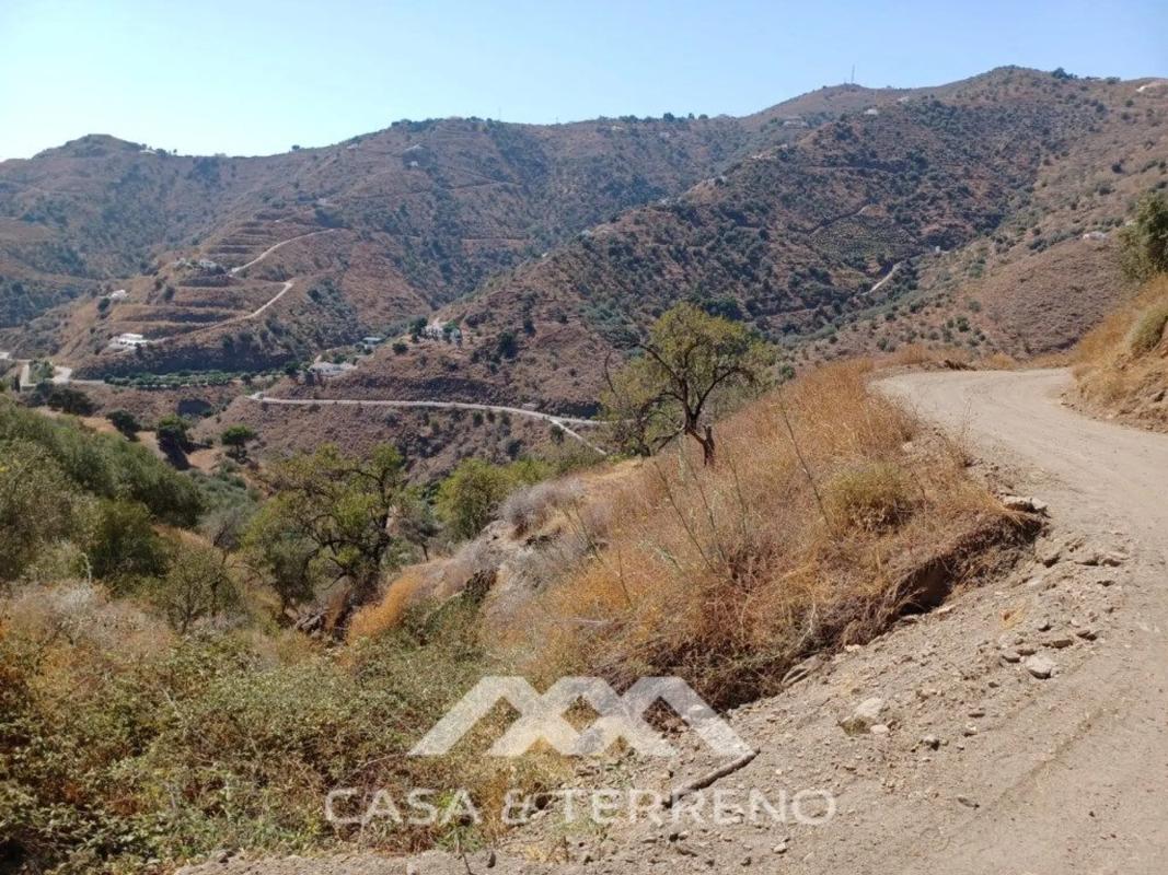 Terreno en venta en Arenas, Malaga photo 2