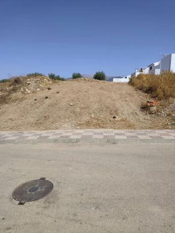 Terreno en calle Rafael Ruiz Liébana, 21 thumbnail 1