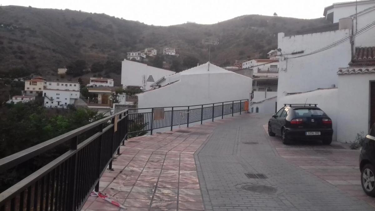 Terreno en venta en Moclinejo, Malaga photo 5