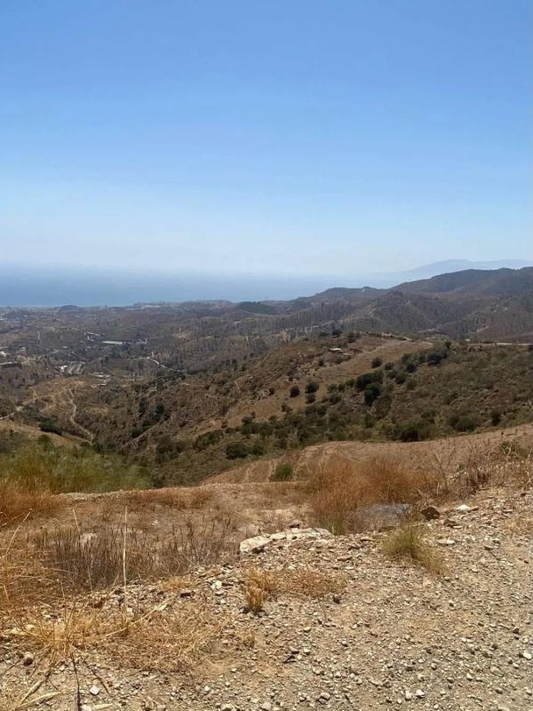 Land for sale in Moclinejo, Malaga photo 1