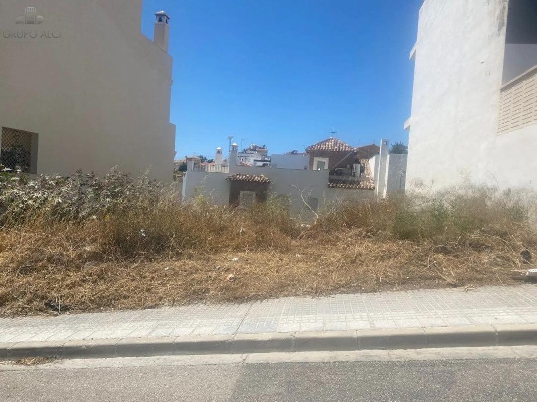 Terreno en venta en Nerja, Malaga photo 2