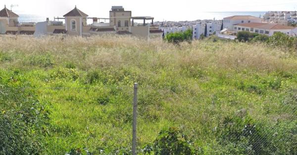 Terreno en Urbanizacion Nerja Golf photo 1