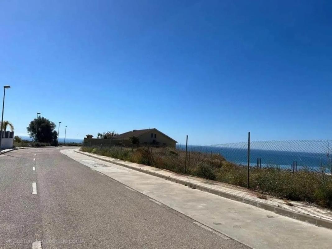 Terreno en venta en Rincón de la Victoria, Malaga photo 2