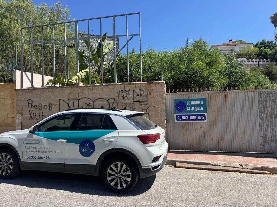Land for sale in Rincón de la Victoria, Malaga photo 1