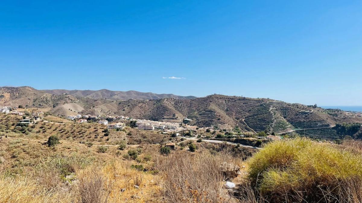 Land for sale in Rincón de la Victoria, Malaga photo 4
