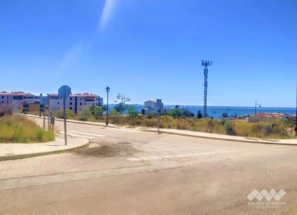 Terreno en calle Las Flores photo 1
