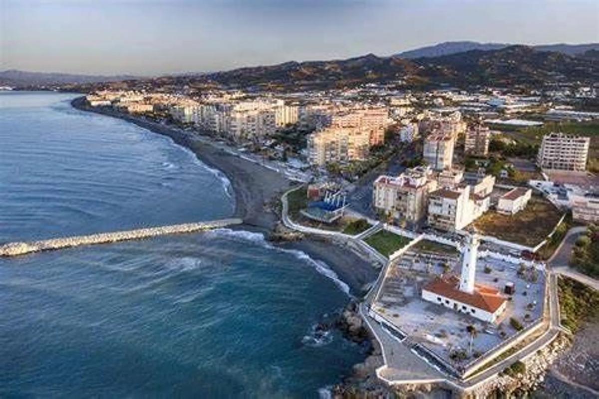 Terreno en venta en Torrox, Malaga photo 3