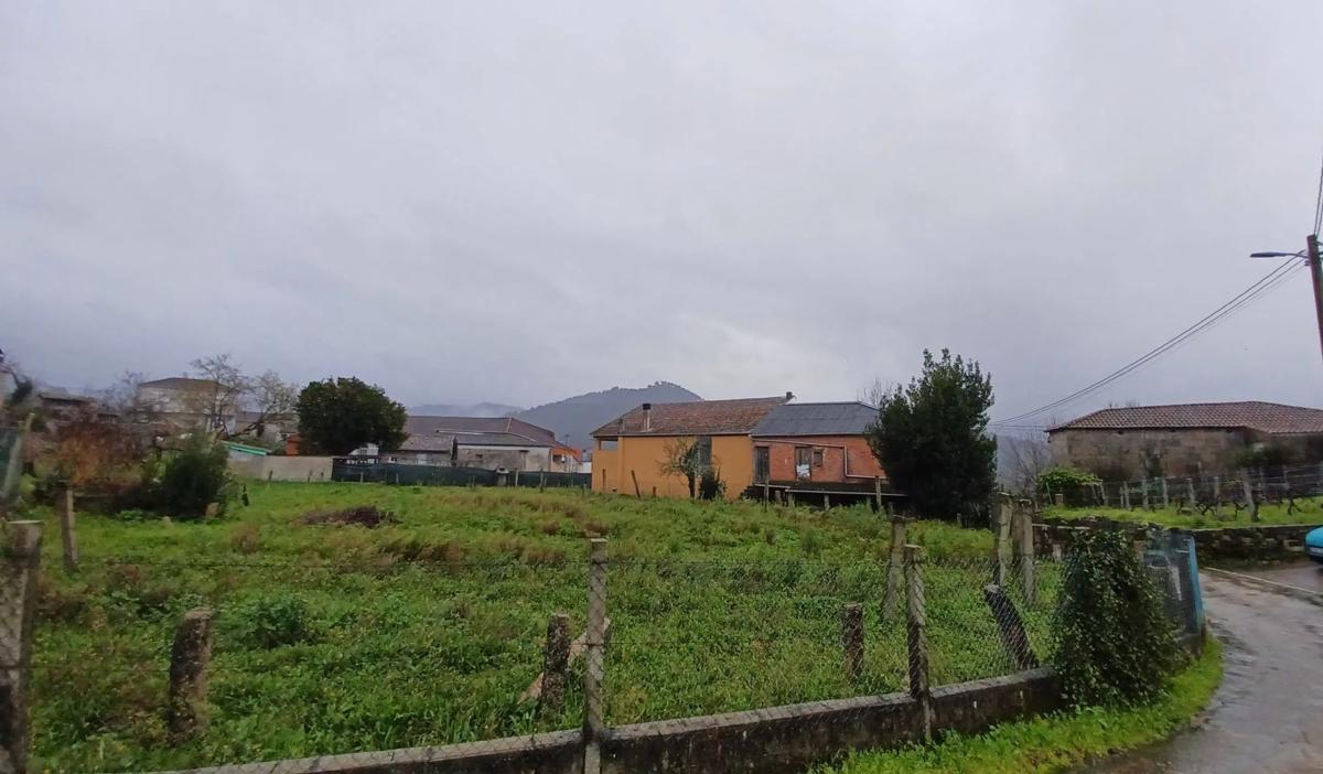 Terreno en venta en Arnoia, Ourense photo 2