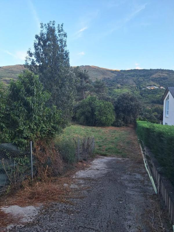 Terreno en venta en O Barco de Valdeorras, Ourense photo 1