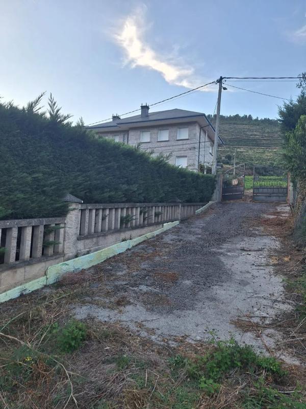 Terreno en venta en O Barco de Valdeorras, Ourense photo 4