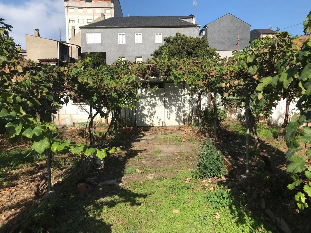 Terreno en venta en O Barco de Valdeorras, Ourense photo 1