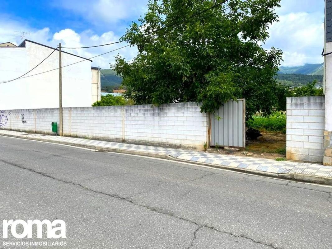 Land for sale in The Boat of Valdeorras, Ourense photo 1