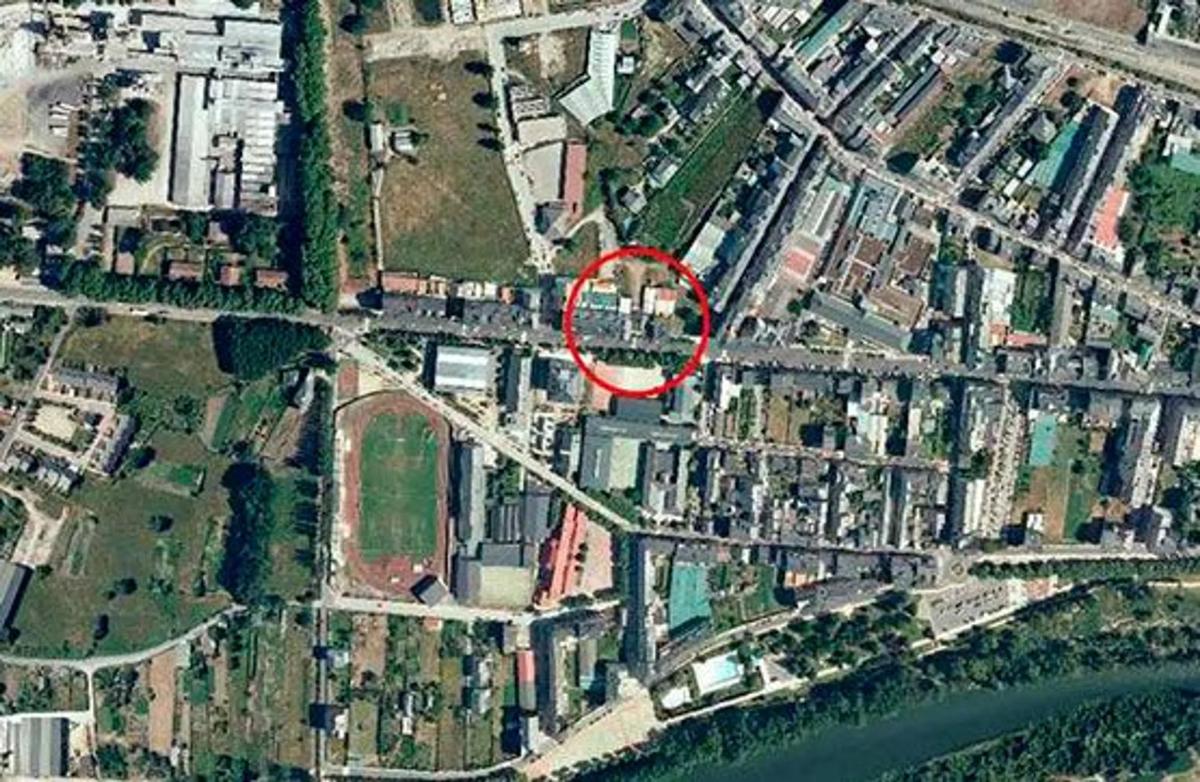 Terreno en venta en O Barco de Valdeorras, Ourense photo 1