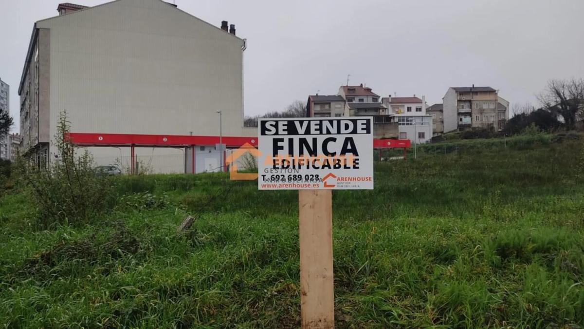 Terreno en venta en O Carballiño, Ourense photo 1