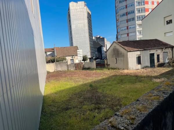 Terreno en calle de Galicia photo 1