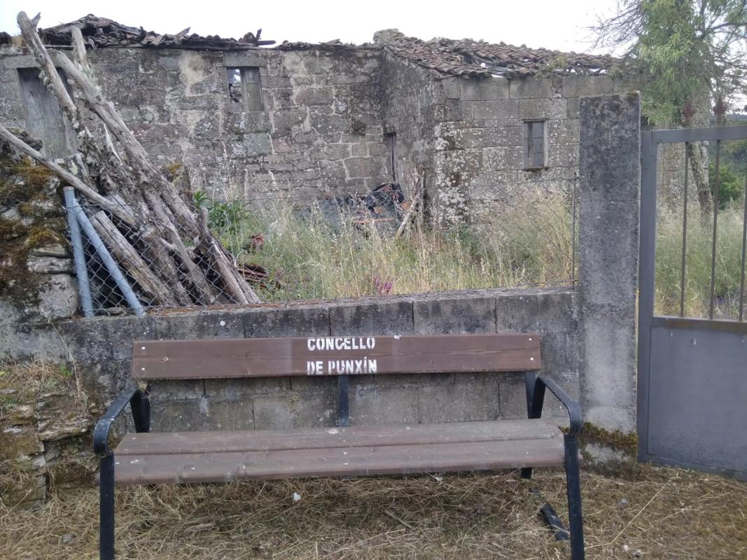 Terreno en venta en Punxin, Ourense photo 1