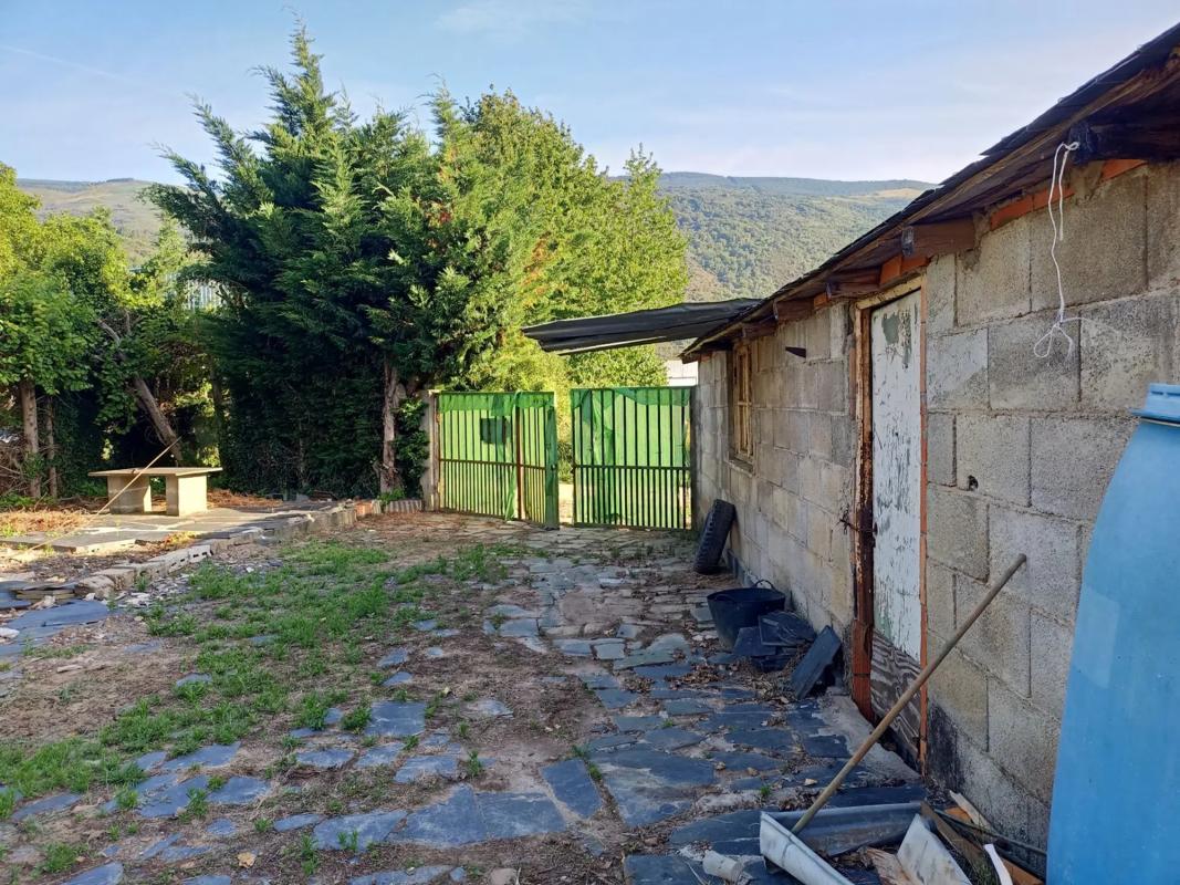 Terreno en venta en Vilamartin de Valdeorras, Ourense photo 3