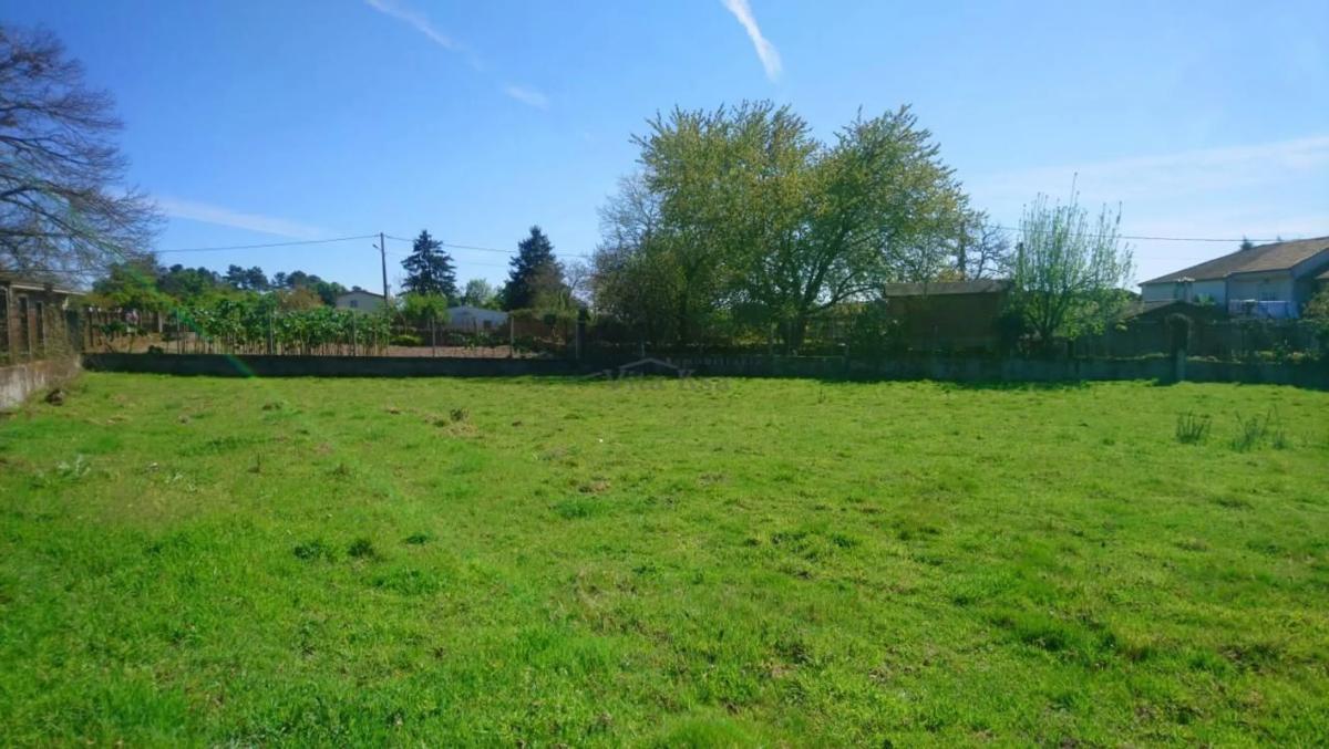 Land for sale in Vilamarin, Ourense photo 1