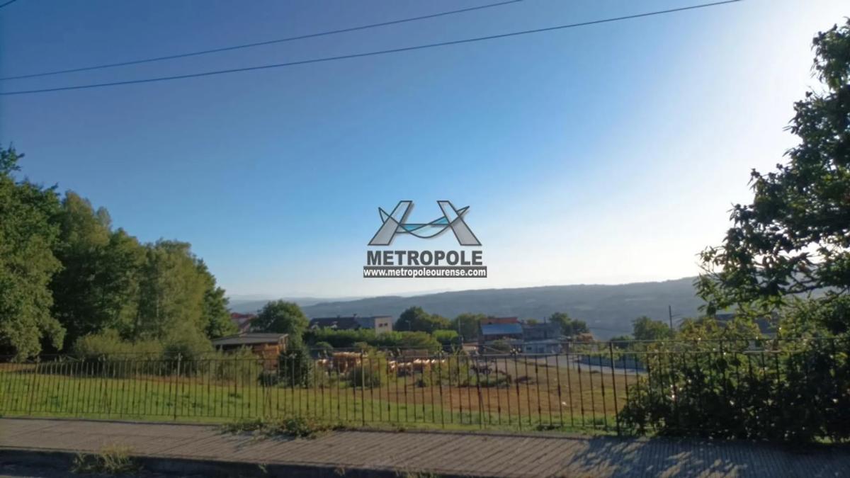 Terreno en venta en A Peroxa, Ourense photo 2
