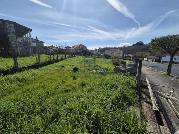 Terreno en Coles photo 1
