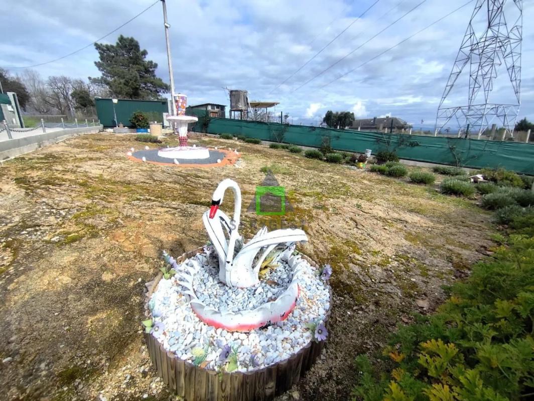 Terreno en venta en Ourense, Ourense photo 1