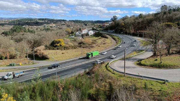 Terreno en carretera ou-536 s/n thumbnail 1