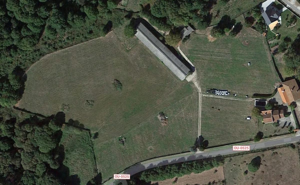 Terreno en venta en Amoeiro, Ourense photo 1